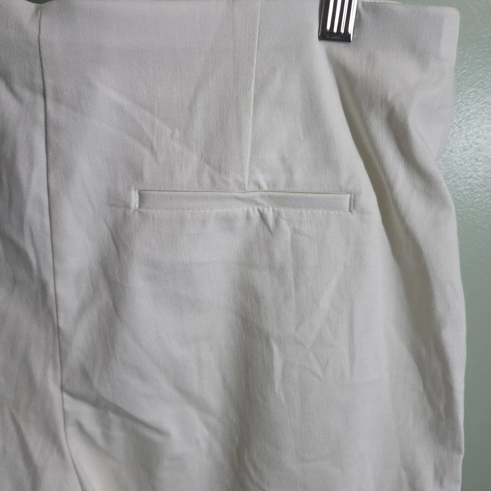 Chicos‎ Brigitte Pull On Assymetrical Wrap Skort Alablaster Size 2 (Large 12/14)